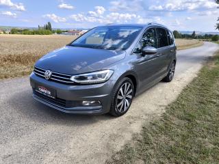 Volkswagen Touran 2.0TDI 110kW ACC LED HIGHLINE