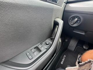 Volkswagen Touran (2013) 1,6 TDI 77 KW COMFORT - náhled 27