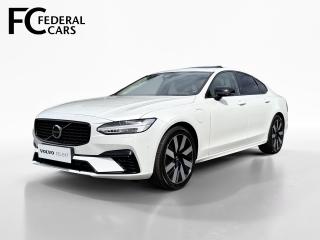 Volvo S90 T8 AWD // PLUS DARK + kola