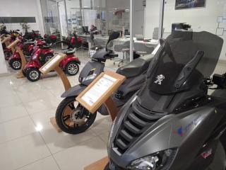 Peugeot 308 (2017) Active 1.6 BlueHDi MAN5 - náhled 46