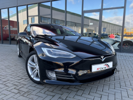 Tesla Model S 75D AWD, VZDUCH