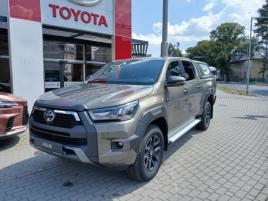 Toyota Hilux 2.8 6AT Invincible