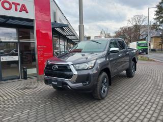 Toyota Hilux 2.8D 6MT Active + tan zaze