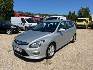 Hyundai i30 1.6CRDi 66kw*ZAD�NO*