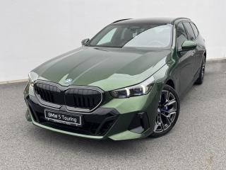 BMW 550e xDrive Touring