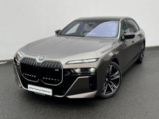 BMW M760e xDrive Sedan