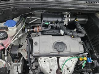 Citroën C3 (2011) 1,4 VELKÝ SERVIS,  SPLÁTKY  - náhled 17