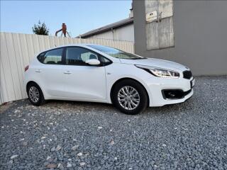 Kia Ceed 1.6 GDI 99kW tempomat p�vod �R