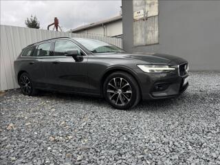 Volvo V60 2.0 i B3 MOMENTUM DPH 1.maj �R