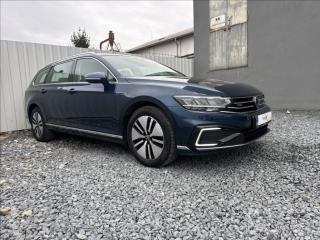 Volkswagen Passat 1.4 TSI GTE ACC DPH 1.maj �R