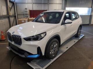 BMW iX1 xDrive30