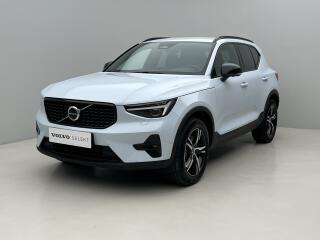 Volvo XC40 B3 PLUS DARK AUT CZ