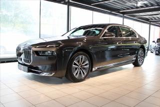 BMW 750e xDrive