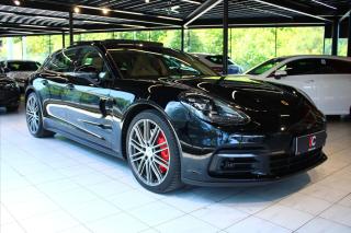 Porsche Panamera 4 Sport Turismo E-Hybrid Sport