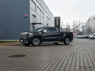 GMC Sierra Denali long bed