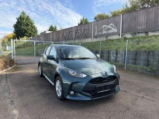 Toyota Yaris 1.5 HEV 116 LIMITED v�bava Com