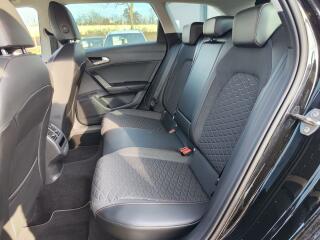 Hyundai Grand Santa Fe 2.2 CRDI/145kW Premium AT 4x4 - náhled 12