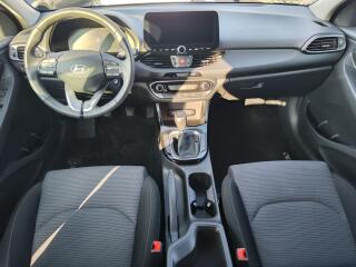 Hyundai i30 1.5i/71kW Comfort 16 - náhled 11