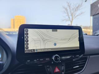 Hyundai i30 1.5i/71kW Comfort 16 - náhled 17