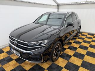 Volkswagen Touareg 3.0Tdi*1-MAJ*DPH*R-LINE*HUD*