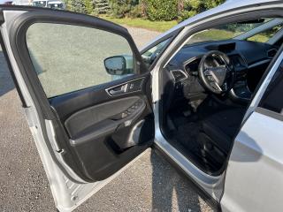 Ford S-MAX 2.0TDCi,140kw,AWD,4x4 - náhled 11