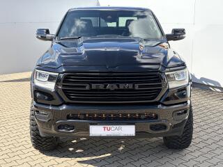 RAM 1500 Laramie 5.7 V8 HEMI LIFT