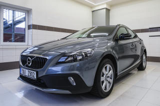 Volvo V40 CC 2.0 D2 88kW, kamera,vhev