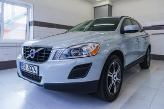 Volvo XC60 2.4 D AWD/AT,nez.top,tan,cam