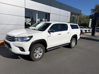 Toyota Hilux Active  2.4L Diesel 6M/T 4x4
