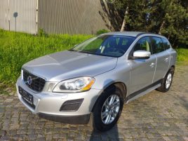 Volvo XC60 2.4D / 120 kW, 4x4, 