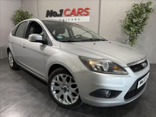 Ford Focus 1.6   i NAVIGACE �IDLA TEMPOMA