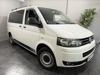 Volkswagen Caravelle 2.0   TDI DSG VELK SERVIS