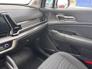 Kia Sportage 1.6 T-GDi MHEV DCT AWD TOP Evo - náhled 23