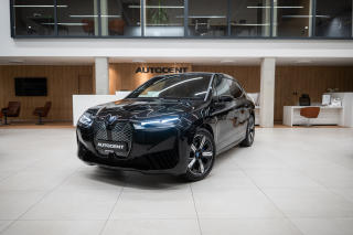 BMW iX 50 385KW 4X4 VLAJKOV LO EV