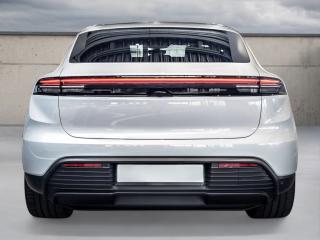 Porsche Macan 4