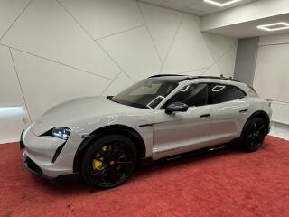 Porsche Taycan Cross TurismoTurbo S*Z�ruka*