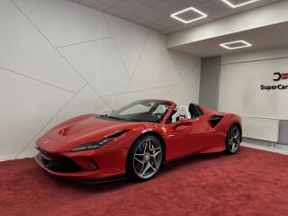Ferrari F8 Spider*LIFT*DISPLAY*TEMPOMAT