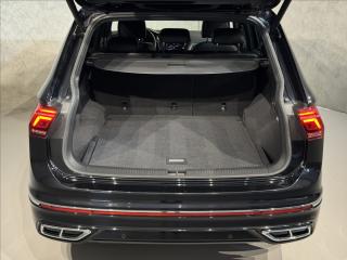 Volkswagen Tiguan Allspace 2,0 TDi  DSG 4x4 R-Line Matrix - náhled 13