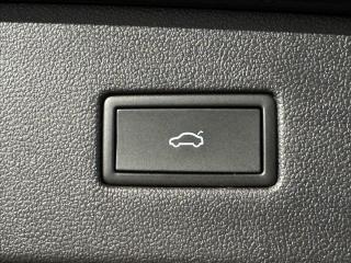 Volkswagen Tiguan Allspace 2,0 TDi  DSG 4x4 R-Line Matrix - náhled 14