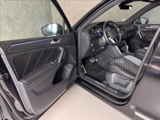 Volkswagen Tiguan Allspace 2,0 TDi  DSG 4x4 R-Line Matrix - náhled 24