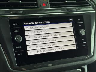 Volkswagen Tiguan Allspace 2,0 TDi  DSG 4x4 R-Line Matrix - náhled 32