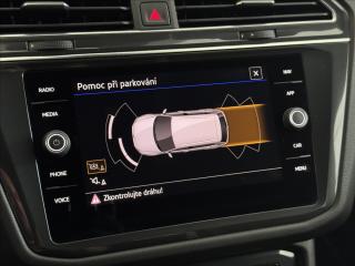 Volkswagen Tiguan Allspace 2,0 TDi  DSG 4x4 R-Line Matrix - náhled 43
