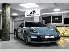 Porsche Panamera Turbo /BOSE/MAS/CHRONO/TV
