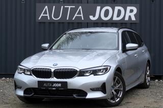 BMW 330e xDrive, ACC, Ta�n�