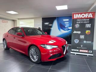 Alfa Romeo Giulia 2.0T 200k AT8 ZF Super
