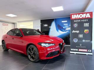 Alfa Romeo Giulia 2.0T 280k AT8 ZF Q4 4x4 Intens