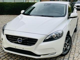 Volvo V40 2.0i T3 OCEAN RACE SERVISKA