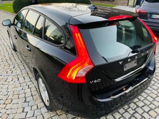 Volvo V60 2.0D3 5VÁLEC MANUÁL LED VÝHŘEV - náhled 15