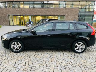 Volvo V60 2.0D3 5VÁLEC MANUÁL LED VÝHŘEV - náhled 16