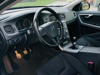 Volvo V60 2.0D3 5VÁLEC MANUÁL LED VÝHŘEV - náhled 23